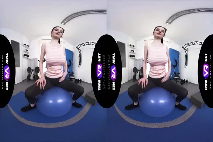 Angie Moon is dreaming of anal sex in her sleep77