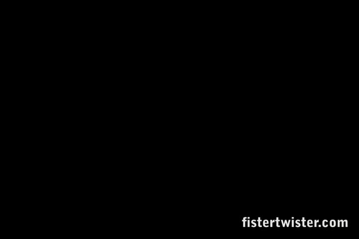 E015 Bonnie___Brittney60