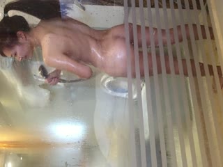 國模兼職大學生妹酒店人體私拍花絮沐浴視頻