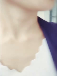 某新直播平台很屌的职业大专学妹教室玩直播狼友刷个飞机马上到厕所给大家看硬货对白清晰.mp4