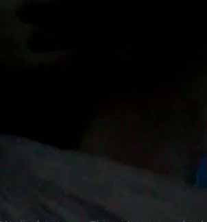 國內夫妻激情做愛口爆自拍，淫水太多床單都弄濕瞭(國語對白)