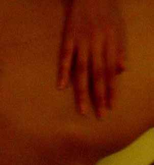 酒店裡裡被潛規則的性感白領少婦和男友激情愛愛自拍留出，女女特別美 (40)