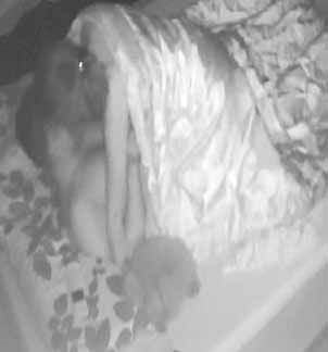 水滴攝像頭監控偷拍小夫妻晚上過性生活啪啪