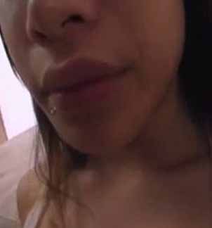 漂亮華裔小美眉白老外大長屌插嘴十幾分鐘射的滿臉都是