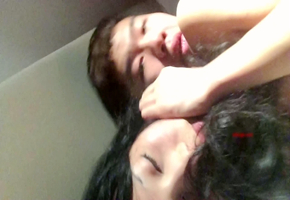 身材样貌非常性感的美女置业顾问为了业绩主动上门服务客户,卖力付出
