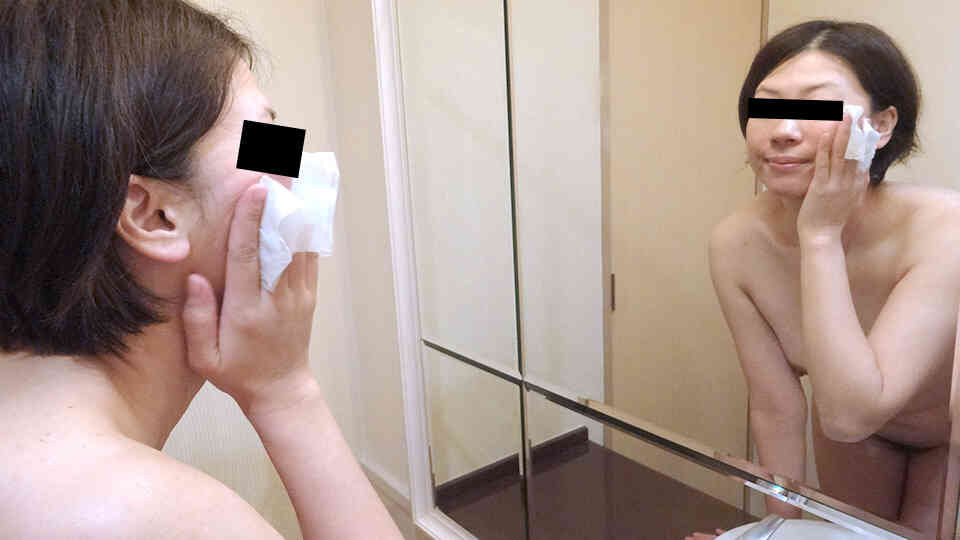 pacopacomama-052119_097-スッピン熟女 ～おっとり天然妻のほんわか素顔～ 