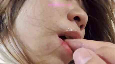 撩妹刚失恋心情不好的巨乳妹子灌醉不醒人事带到宾馆啪啪睡梦中有感知居然呻吟了肏到尿失禁内射