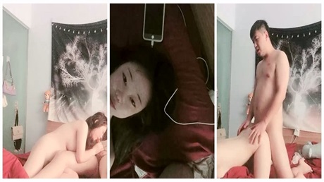 白嫩美乳极品粉穴玩手机骑上无套开操