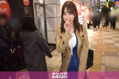 200GANA-2225在男演员身上摆着腰，摇着巨乳，沉迷于性爱