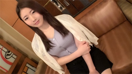 SIRO-4091她露出淫荡的表情OL，这是一位红地美女，真的很漂亮！