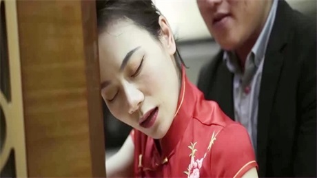 剧情淫新年 姐妹P闹新春7P高清原版