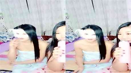 一胖一瘦俩骚情主播TC粉嫩紧鲍萌妹一多男女啪啪大秀 啪啪主动叫的淫荡 很是诱人