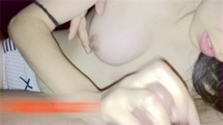 情趣黑丝高跟美骚妇装看病勾引药店医师 病床上激烈ML爆操 无套暴力抽插爆精内射