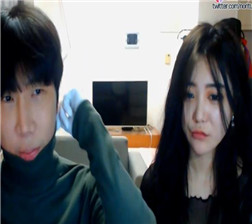 男主播的黑丝女友