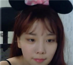可爱的韩国女主播