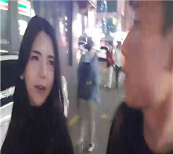 跟女主播的街拍1
