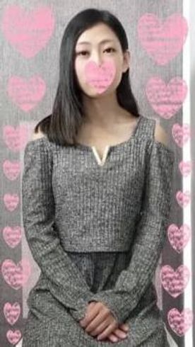  某芸能人に似ている元キャビンアテンダントの美人妻