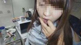 FC2-PPV-1265640-【個人】数日前まで幸せな夫婦だけのキッチンで二人の他人棒に弄ばれる美人妻