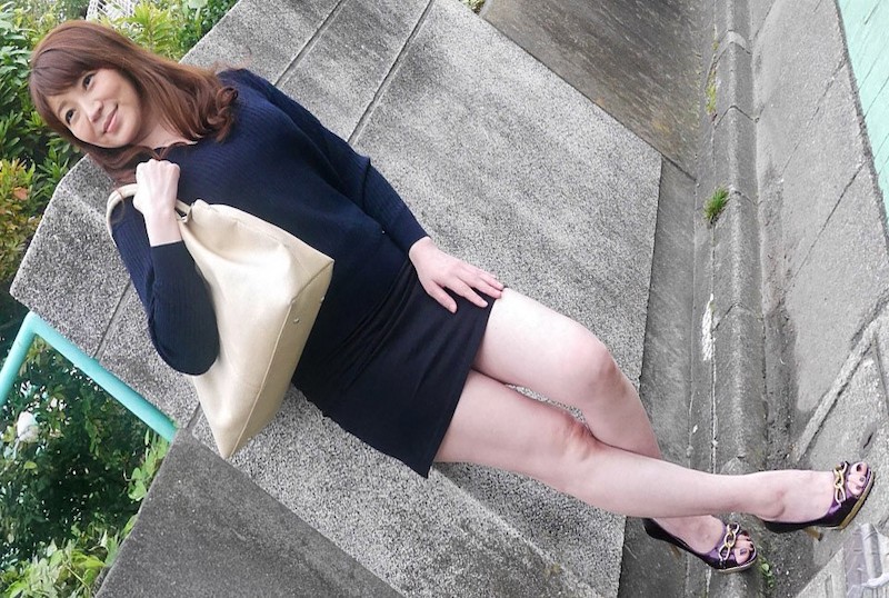 060525_100 美腿超短裙的漂亮熟女被抱起两次中出！ 泽木丽丽香 泽木丽丽香