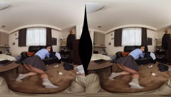 VRKM-918 - 三尾めぐ - 1人 [【VR】ワガママ誘惑で復縁を迫る元カノ!! 身も心も窒息するノーパン騎乗]-1