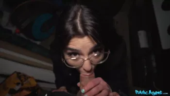 Working Girl Shows Her Skills Nadja Lapiedra