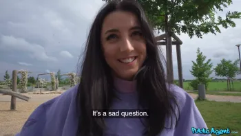 Italian Stunner Has A Tight Pussy_Victoria Nyx