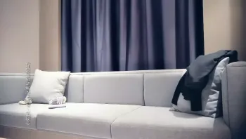 小天探花 精品外围妹子，性格超好地上摆弄姿势，超近距离完美视角