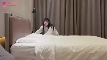 杏吧鸠摩智-约炮乖巧温柔长相甜美的美少女，皮肤又滑又嫩