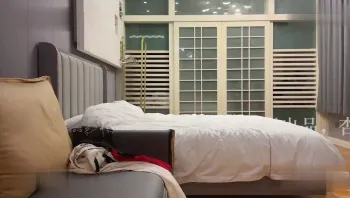 花尹志平 酒店约炮 肤白貌美的在校大学生，反差淫娃叫声诱人口活了得