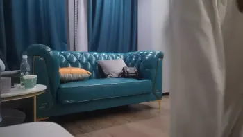 外围长腿小姐姐，骚的很穿情趣护士装调情，妹子自摸翘起屁股扭动，开档黑丝大屁股骑乘撞击