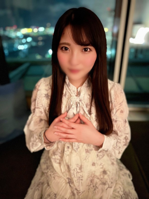 FC2精品无码PPV-3037413 【完全顔出し】【天真爛漫娘の初中出し?】純粋無垢な不思議ちゃんをホテル2に-xj