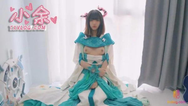 琴萝男友不在自己自慰发泄-xj