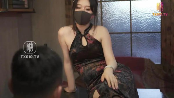 女审讯官肉棒惩罚 旗袍肉丝足交挑逗-xj