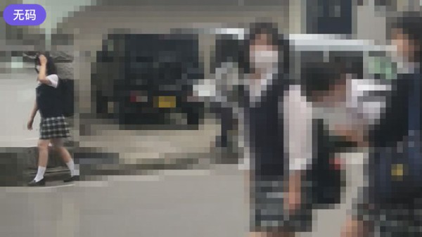 FC2-2968096 私立女子校黒髪美③学校の近くに迎えに行き駐車場でプチ露出·ホテルで挿入-cd1