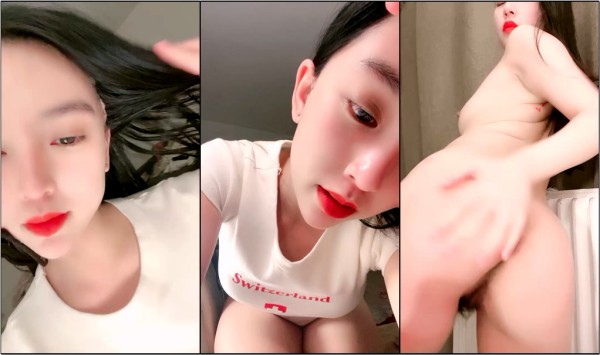 来自红十字的极品诱惑,颜值高身材好完美露脸大秀直播,跟狼友撩骚脱光撅着屁股掰开逼逼给狼友看道具抽插