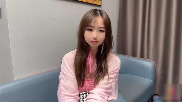 美少女【小桃】女性私密按摩终极体验 精液滋养嫩穴